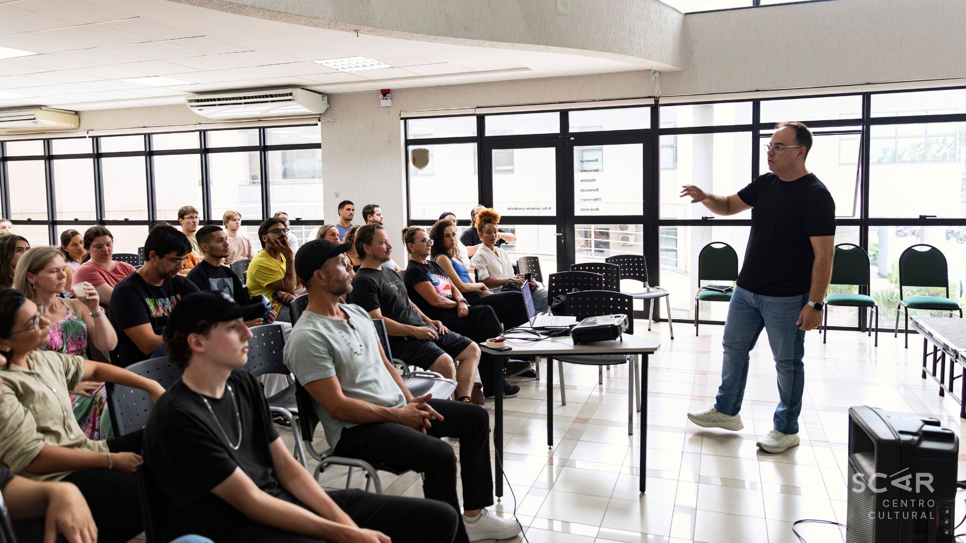 Professores da SCAR recebem capacitação com Nelson Netto